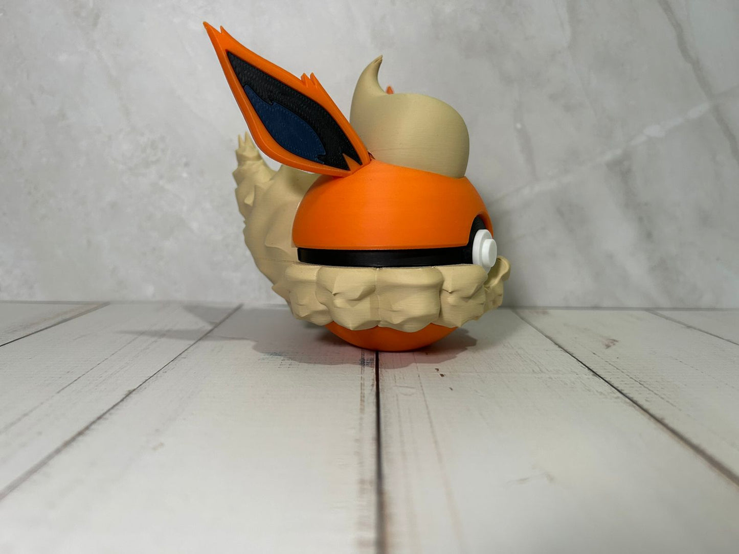#0136 Flareon Ball
