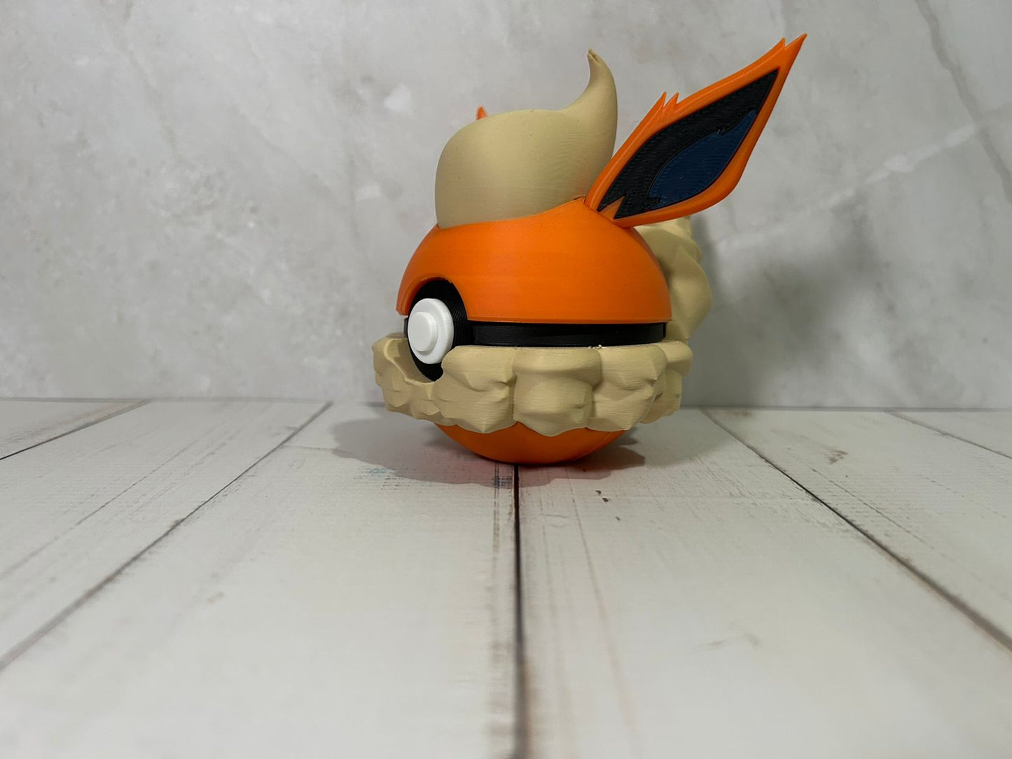 #0136 Flareon Ball