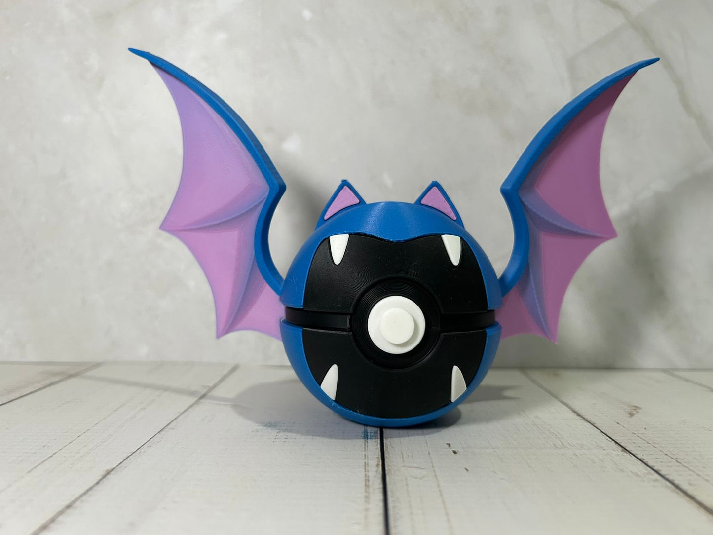 #0042 Golbat Ball