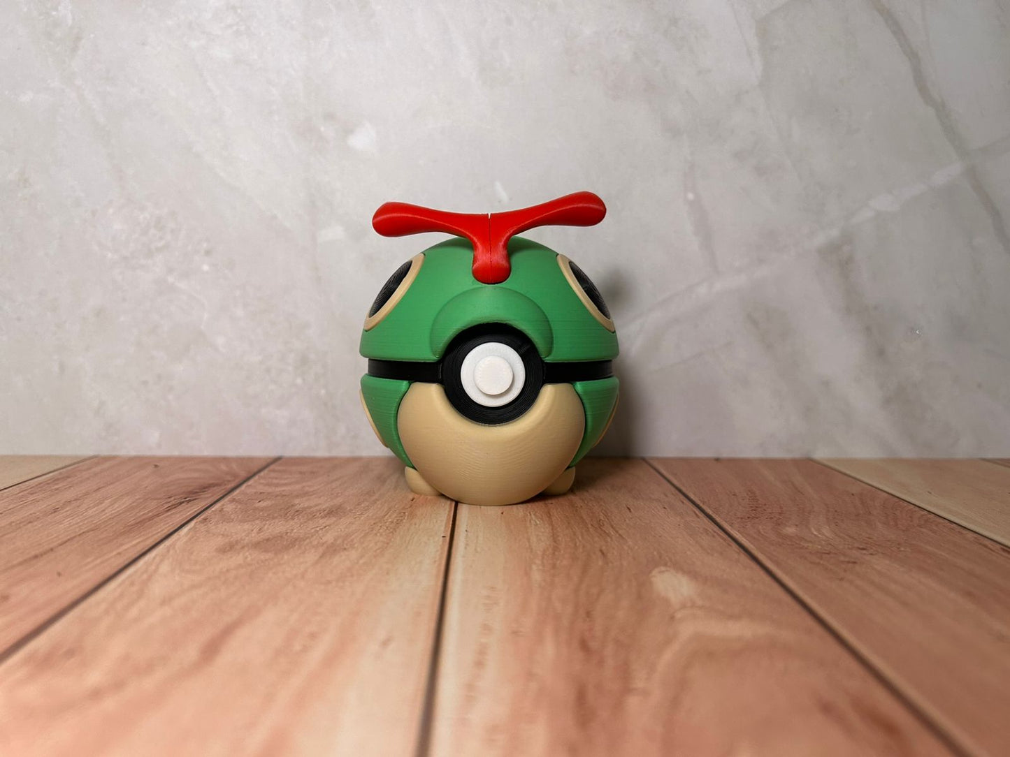 #0010 Caterpie Ball