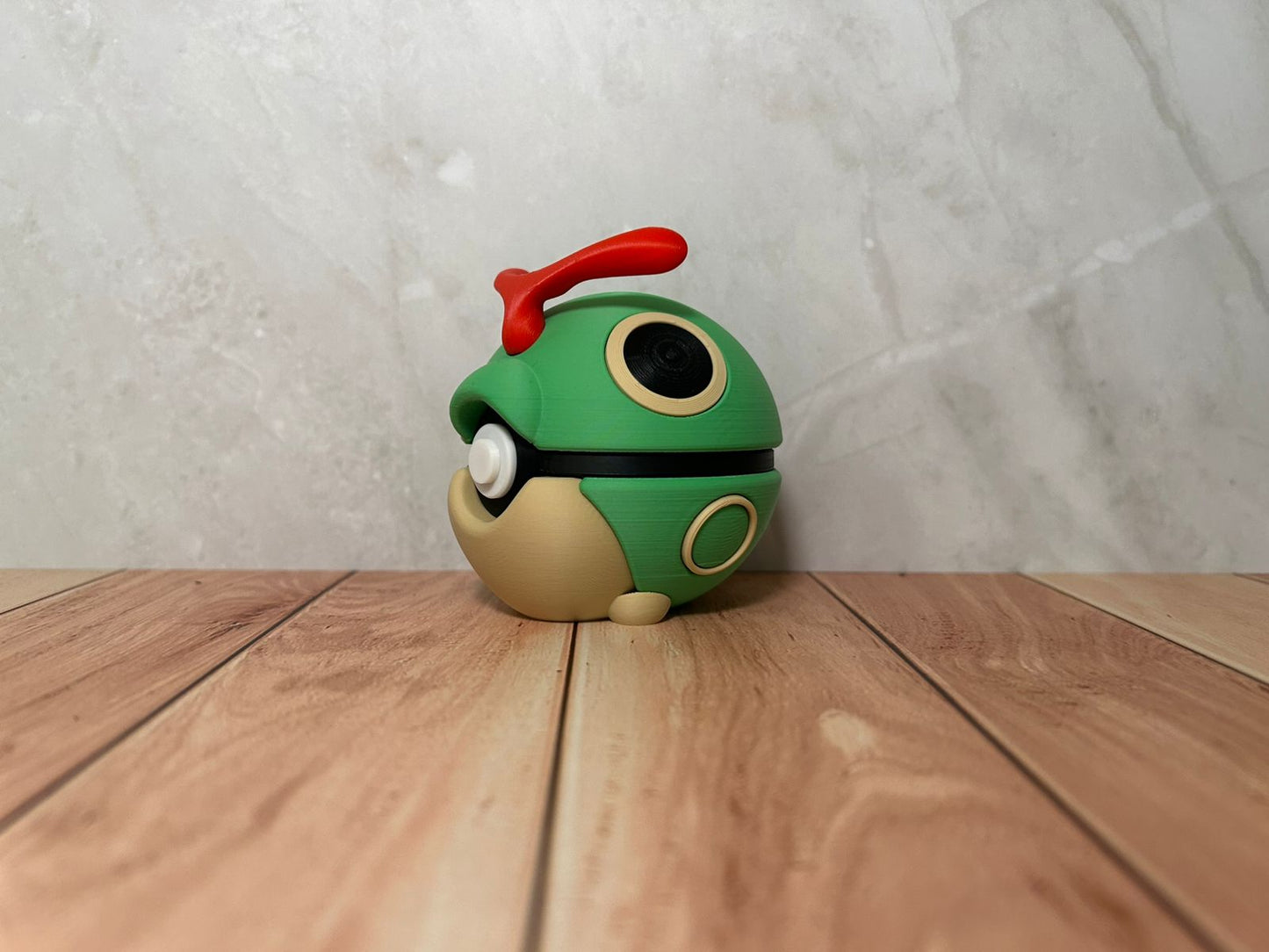 #0010 Caterpie Ball