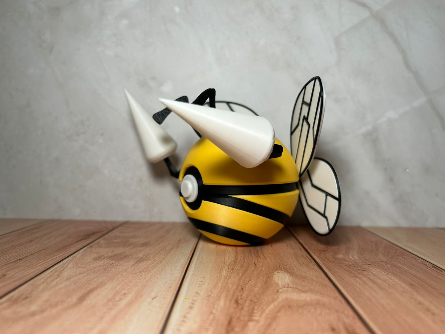 #0015 Beedrill Ball