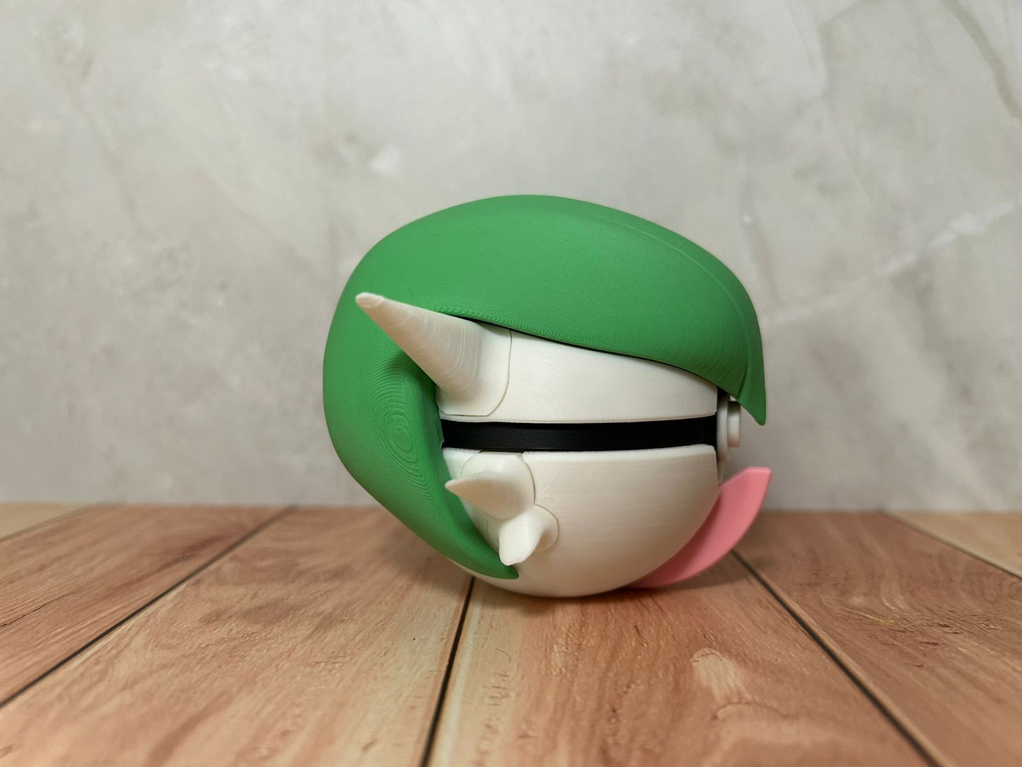 #0282 Gardevoir Ball