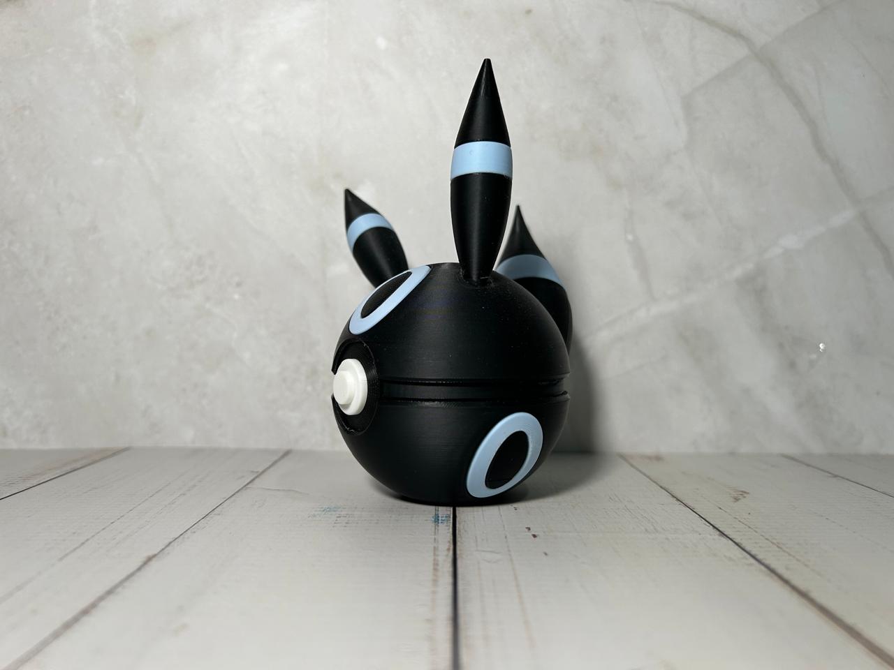 #0197 Umbreon Ball